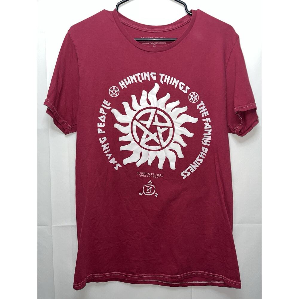Supernatural "Saving People And Hunting Thing” Women's T-Shirt Medium Maroon